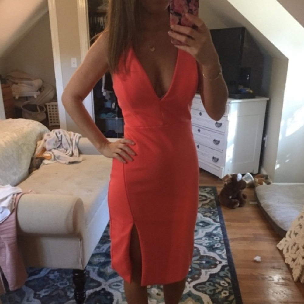 Lulu's coral bodycon midi dress